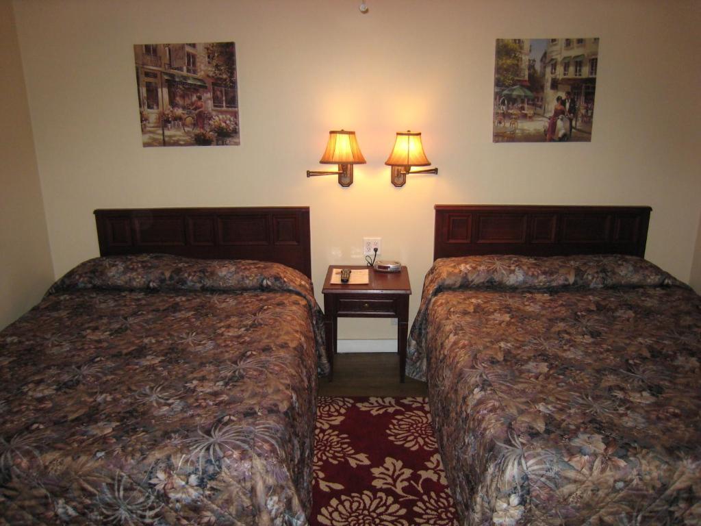 Johnny'S Motel Grand Forks Extérieur photo